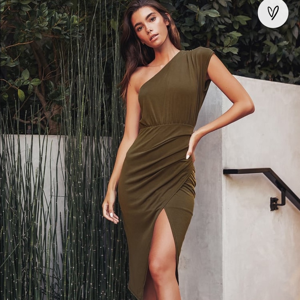 ❗️SOLD❗️Lulus Raise A Glass Dress - XS
